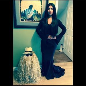 Beautifully Morticia dress/wig Size Small